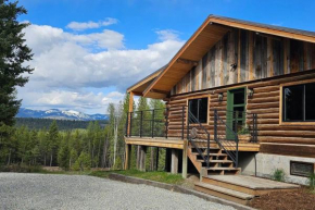 Cabin on 15 acres with Mtn view, firepit, Starlink Whitefish